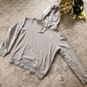 Nike Men's Light Gray Basic Hoodie